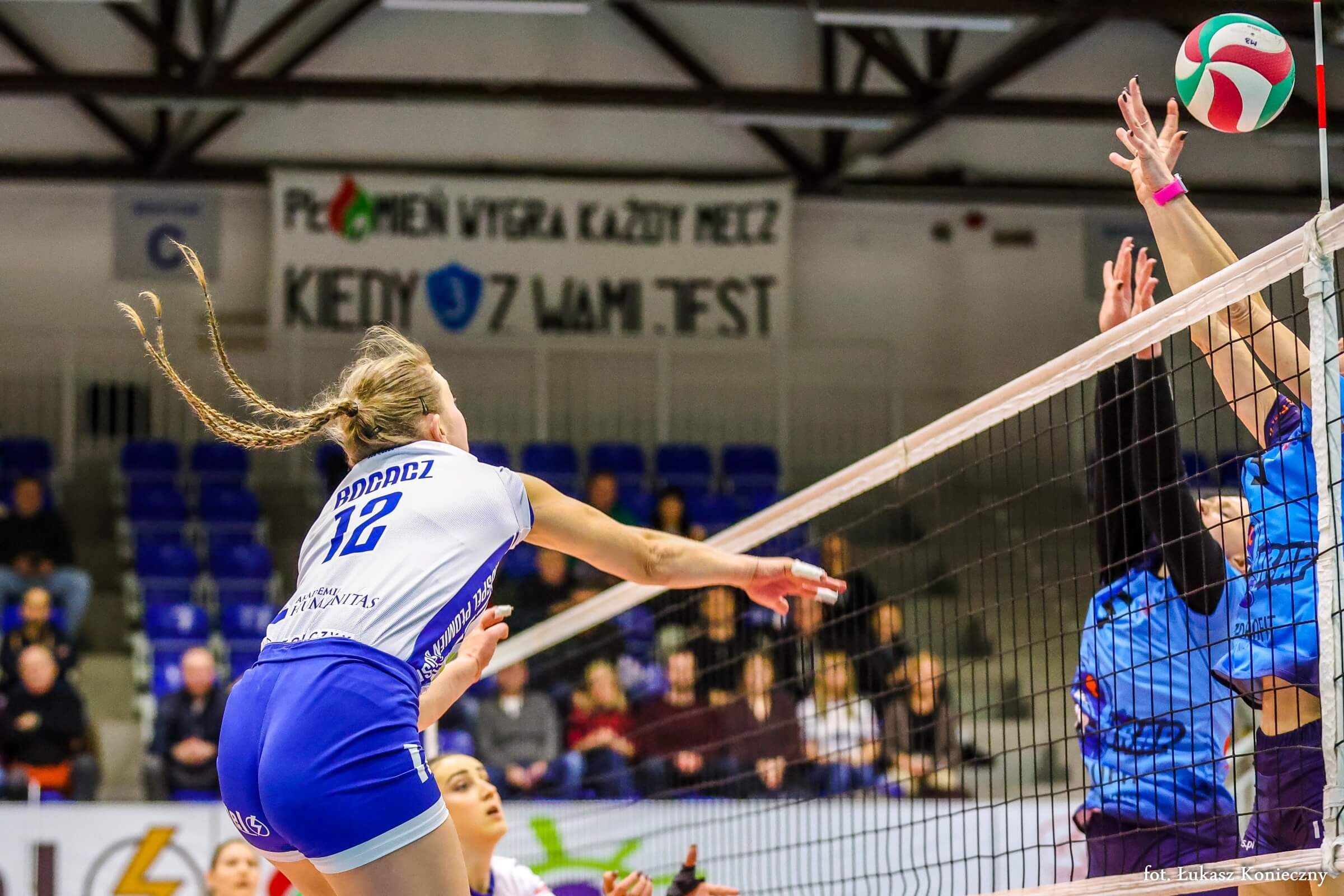 Mecz 19. kolejki 1. Ligi Siatkówki Kobiet 2024/25: Hospel Płomień Sosnowiec – Easy Wrap Volley Kobyłka 3:0 (25:21, 25:16, 25:11)