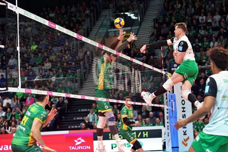 PlusLiga: zwycięstwa jastrzębian i zawiercian