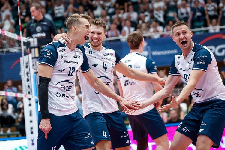 PlusLiga: zwroty akcji na Torwarze